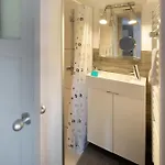 Omi Anni *