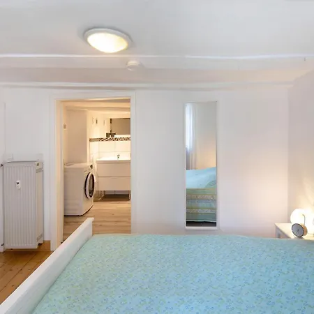 Omi Anni Apartment